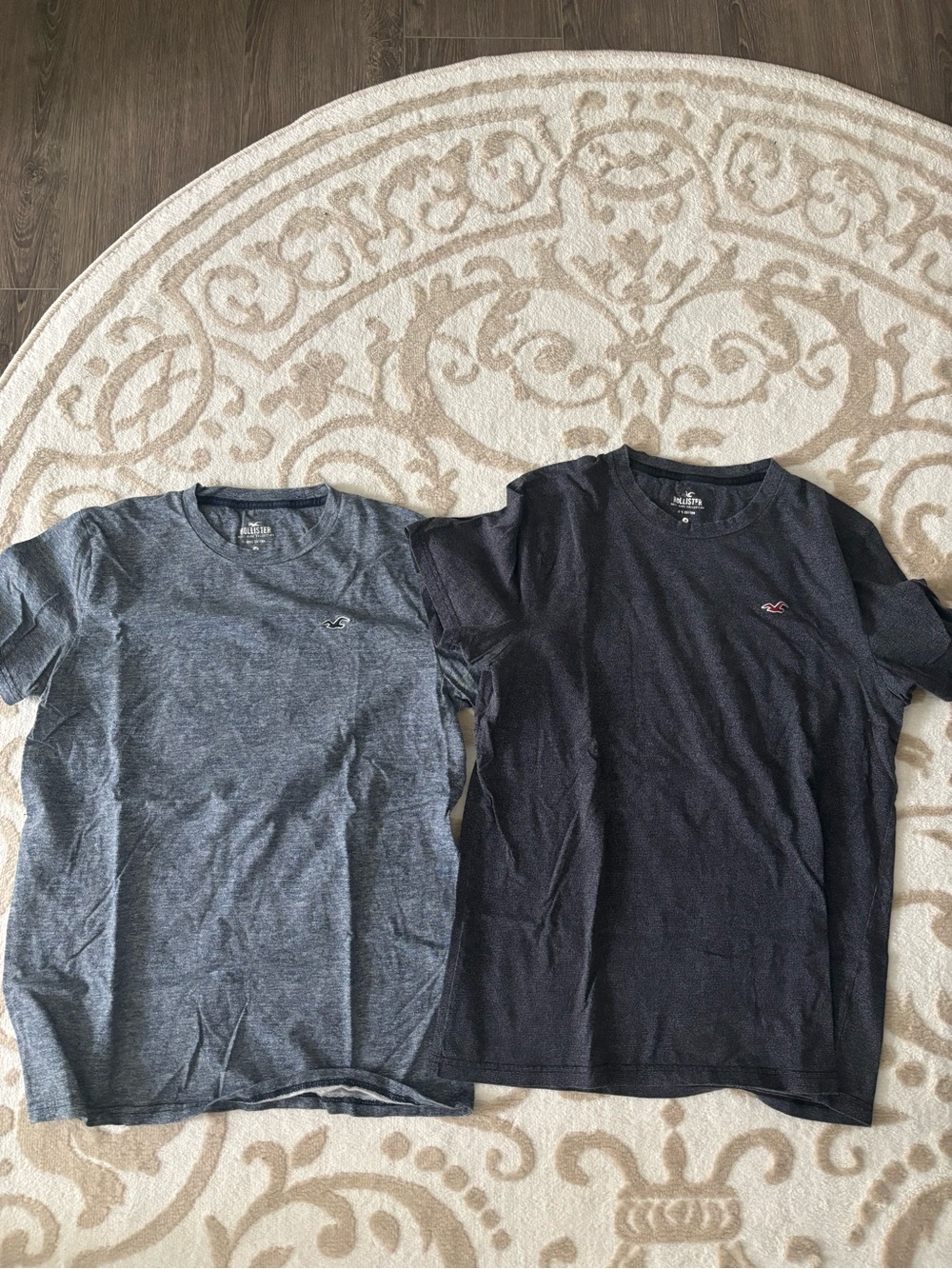 Hollister Heathered Dark Gray Logo Tee